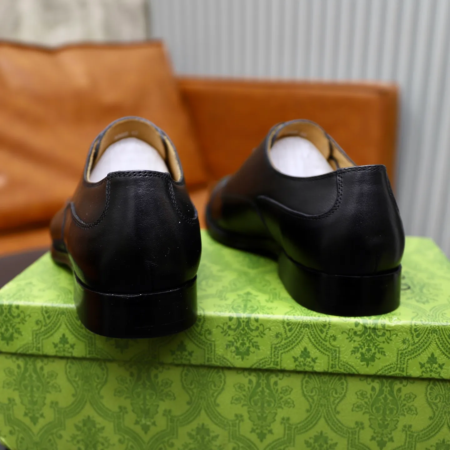 Men's shoes 💰660💰🙅‍♂️🙅‍♂️🙅‍♂️Niuli Brand: Gucci GuCCI Standard code: Men's code 39-44 (45 can be customized) Grade: Same style as the official website Original quality Material: Original cowhide surface Comfortable cowhide lining Original outsole Style category: Men's fashionable casual leather shoes Distinguished big-name luxury elements, top luxury Color: actual picture color